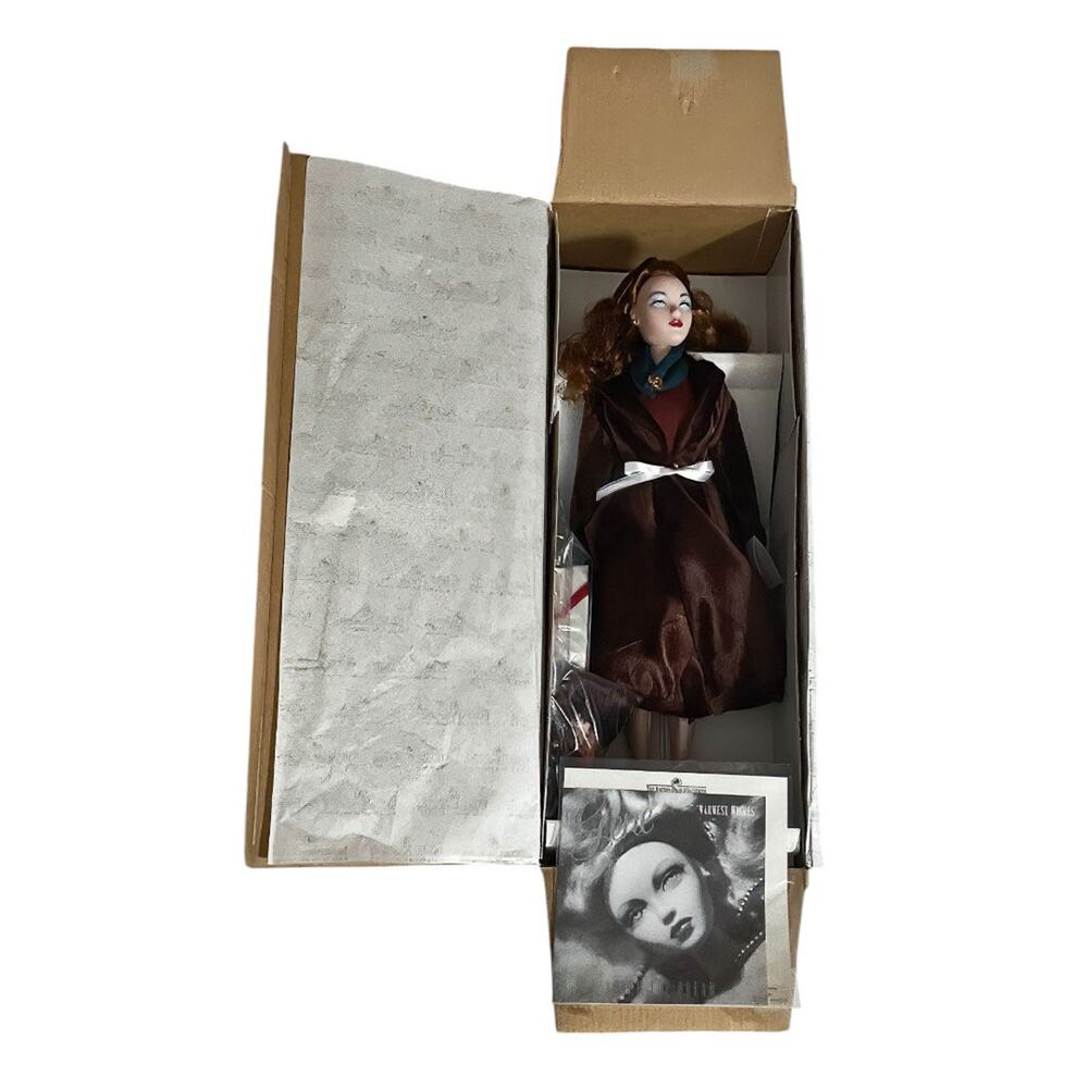 1998 Ashton Drake Gene Marshall “Warmest Wishes" Dressed  FAO Schwarz Doll NRFB